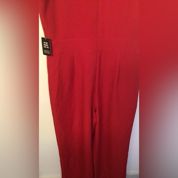 NWT Express Elegant Red Sleeveless Jumpsuit size 12 - Picture 8 of 11